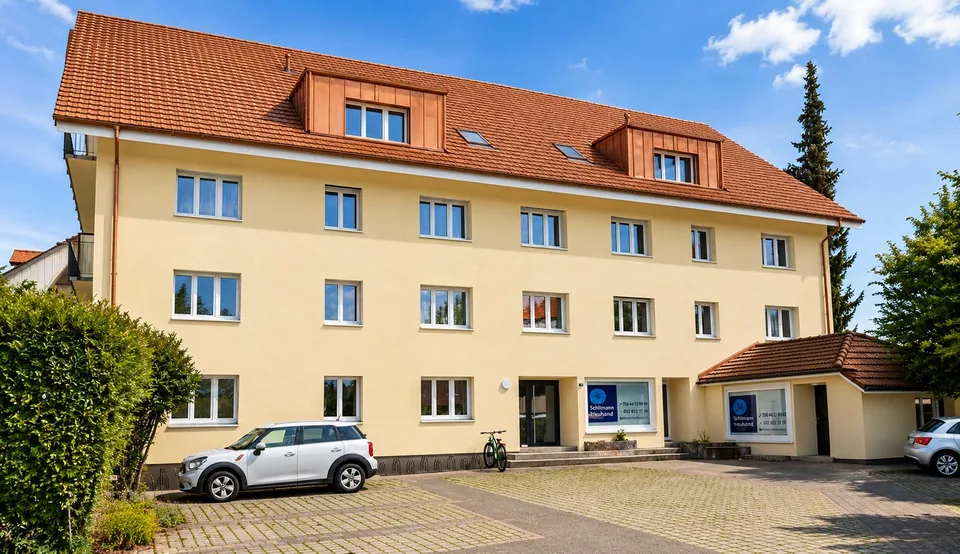 Praktisches Laden-/Bürolokal mit grosszügiger Fensterfront