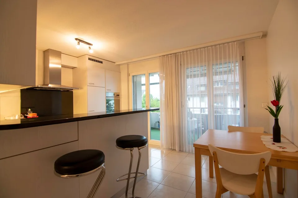 2.5-Room Apartment - Furnished - with Balcony in Buchs Zürich
