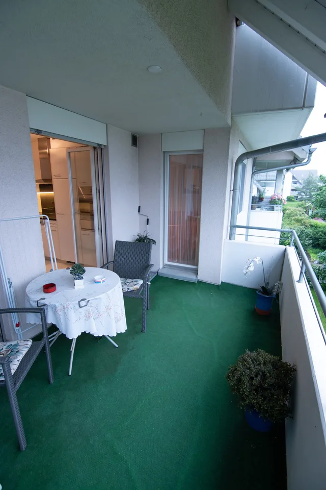 2.5-Room Apartment - Furnished - with Balcony in Buchs Zürich