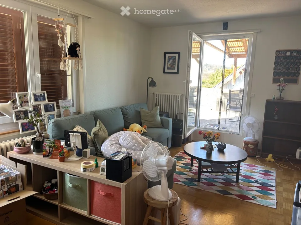 Ampio appartamento di 3,5 locali in un edificio storico | 118 m² | Balcone + Garage