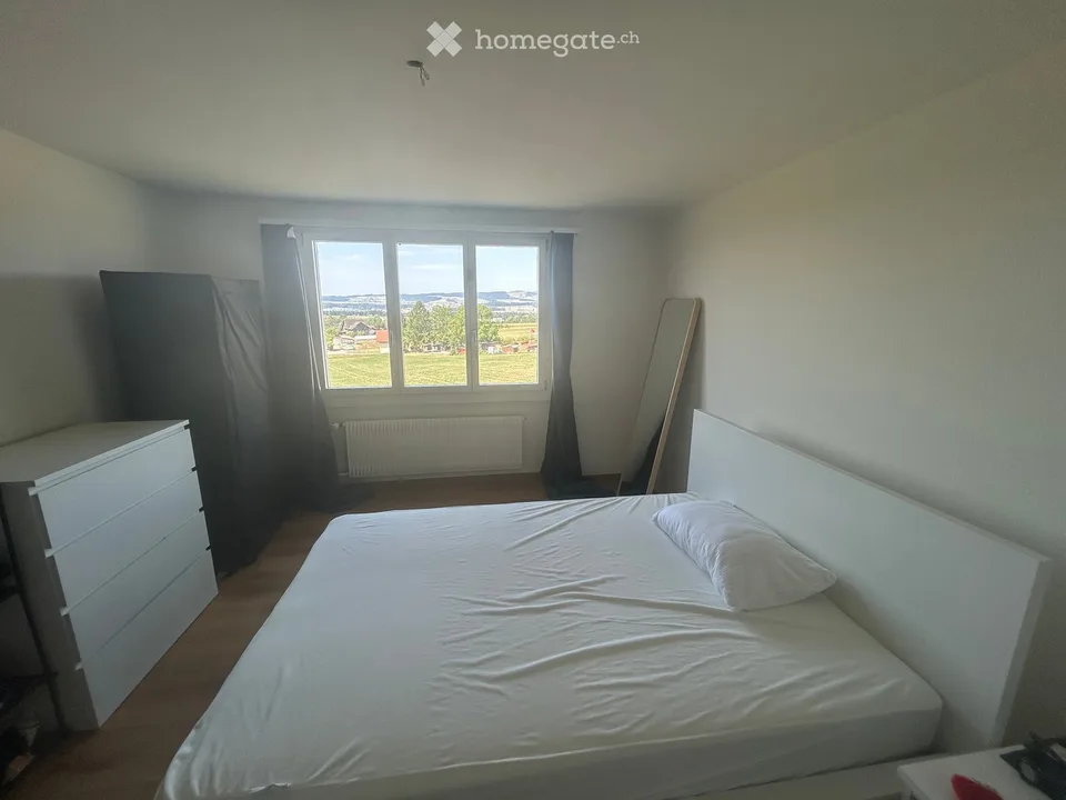 Helles 3.5-Zimmer-Apartment in Cham – Miete zu übernehmen