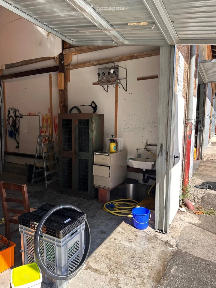 Atelier/ dépot de 56m2, zone industrielle de Vernayaz 560.- par mois