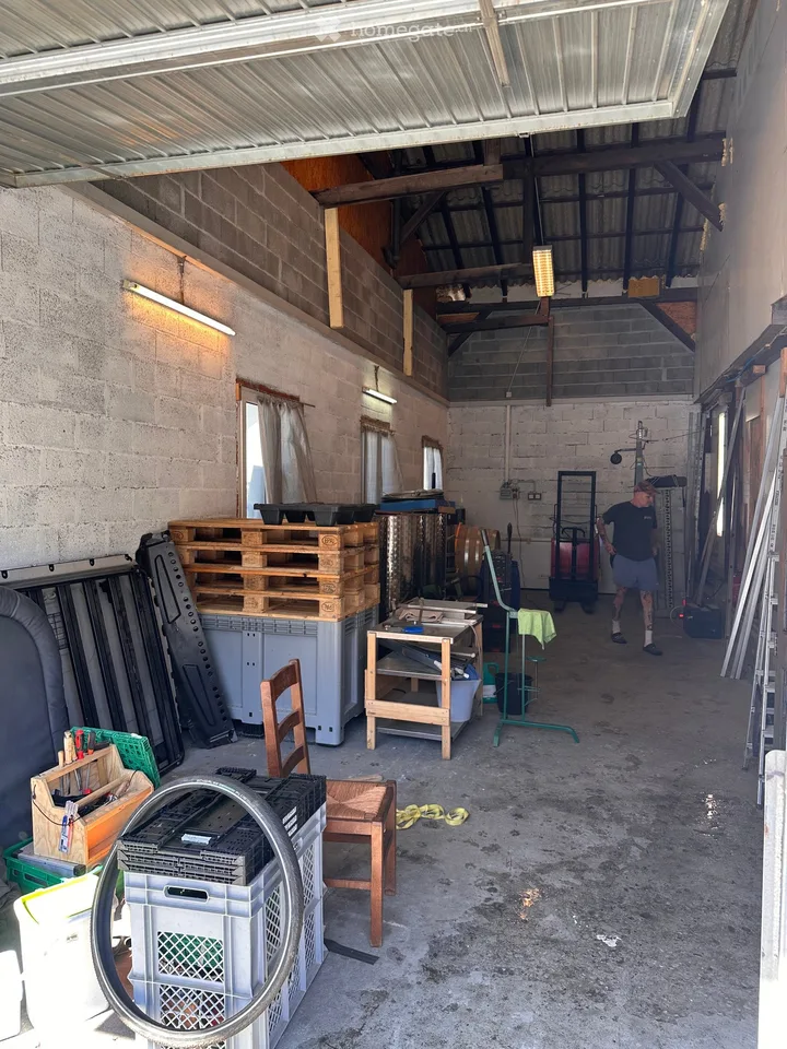 Atelier/ dépot de 56m2, zone industrielle de Vernayaz 560.- par mois