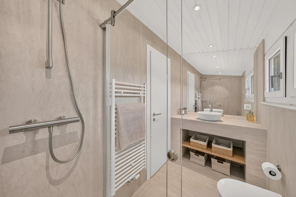 Einfamilienhaus mit 5.5 Zimmern in Coppet – Eleganz, Komfort und Natur