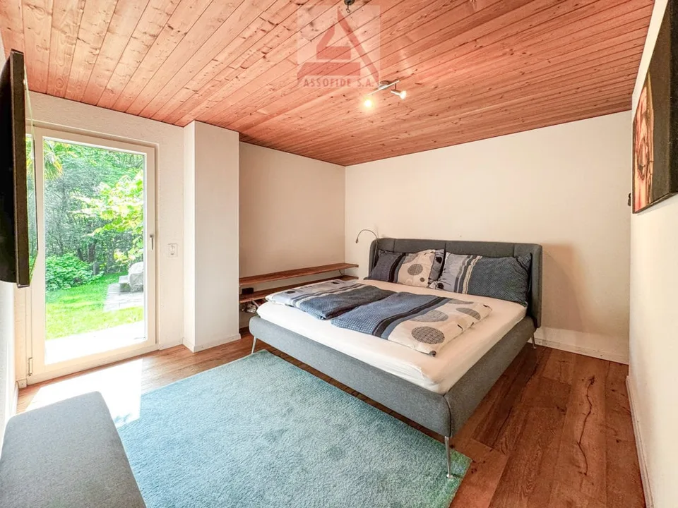 Casa immersa nel verde / Haus mitten im Grünen – Foto 8 von 13