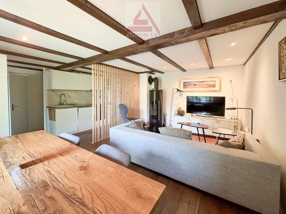 Casa immersa nel verde / Haus mitten im Grünen – Foto 3 von 13