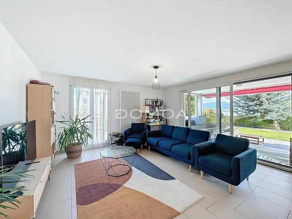 Bel appartement de 4,5 pièces avec terrasse et jardin