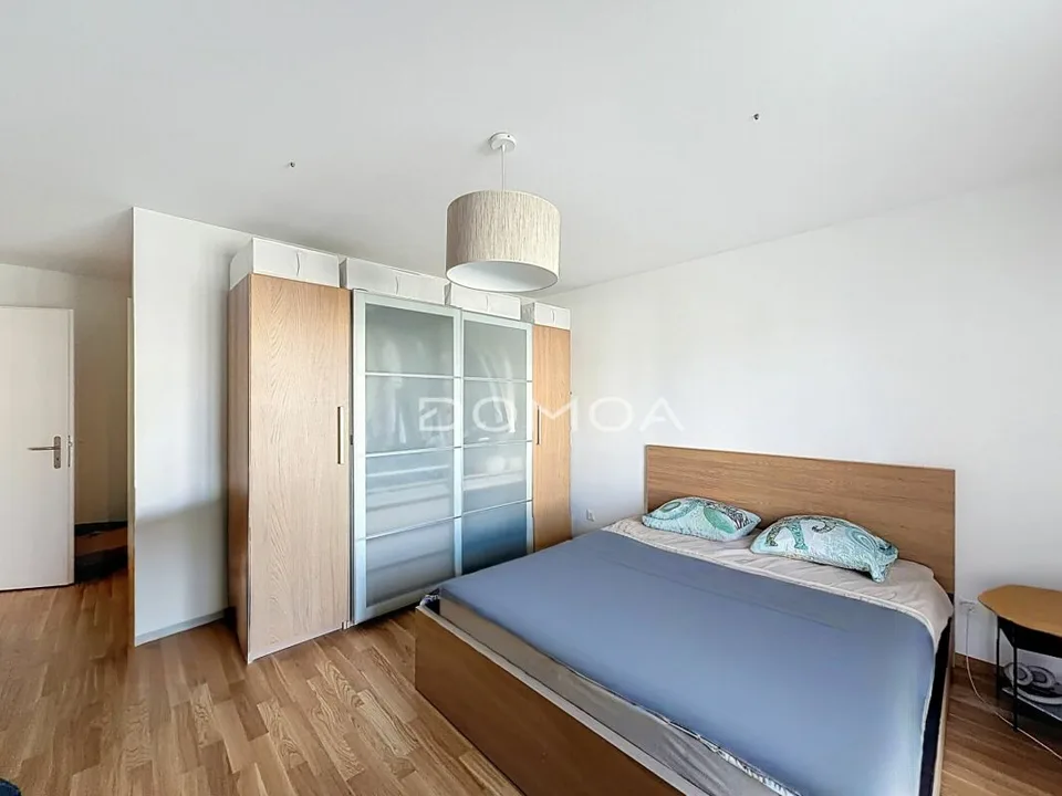 Beautiful 4.5-room apartment with terrace and garden