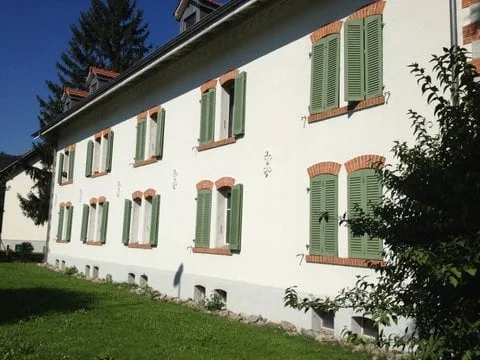 Charmante 4.5-Zimmer-Wohnung mit Balkon in Balsthal