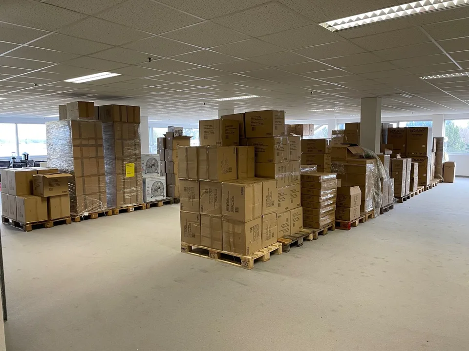 10'200 m² versatile storage/retail space in 2557 Studen/BE - Top prices