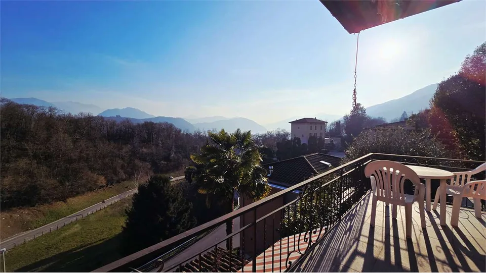 Zweifamilienhaus - Panoramapenthouse mit Mieteinheit