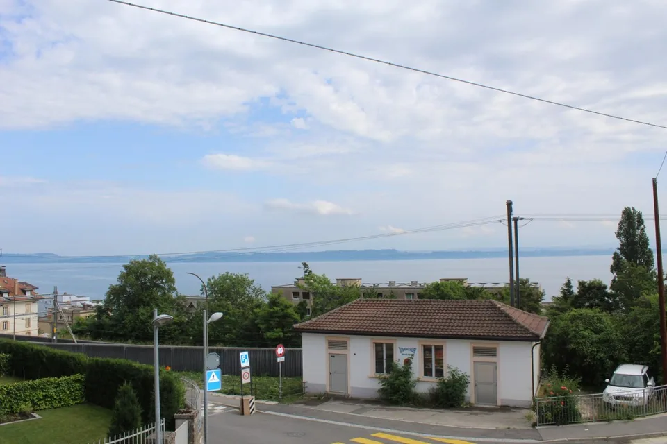 MAGNIFIQUE APPARTEMENT, AVEC VUE SUR LE LAC