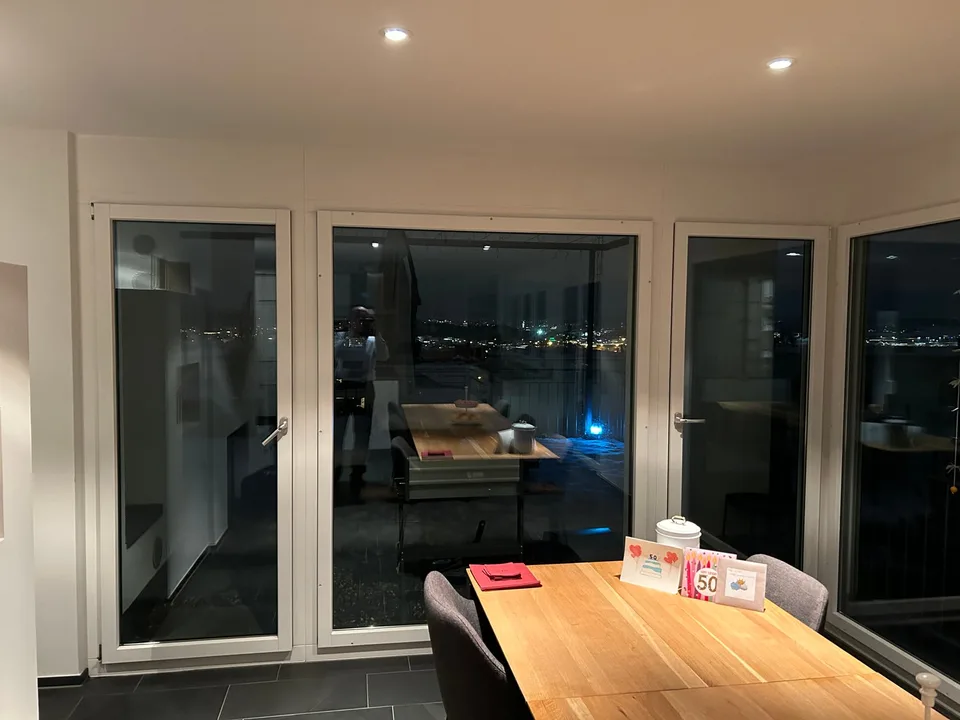 Helles und grosszügiges WG-Zimmer mit wunderschöner Aussicht