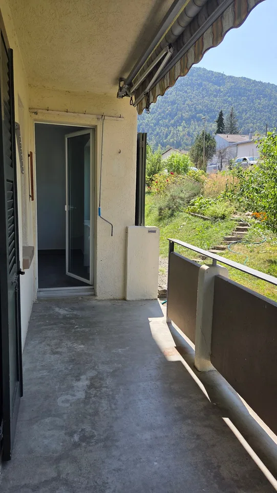 Appartamento situato in un piccolo edificio di 3 piani.