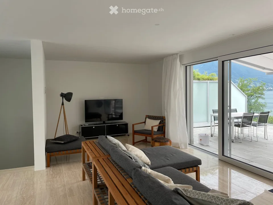 Furnished 4.5 room attic apartment in Locarno - until April 30, 2027