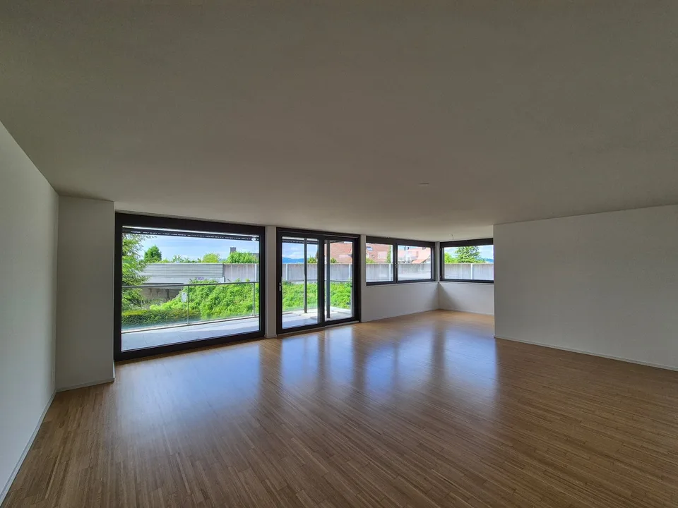 Modernes Wohnen in Seenähe in Bäch (Wollerau)