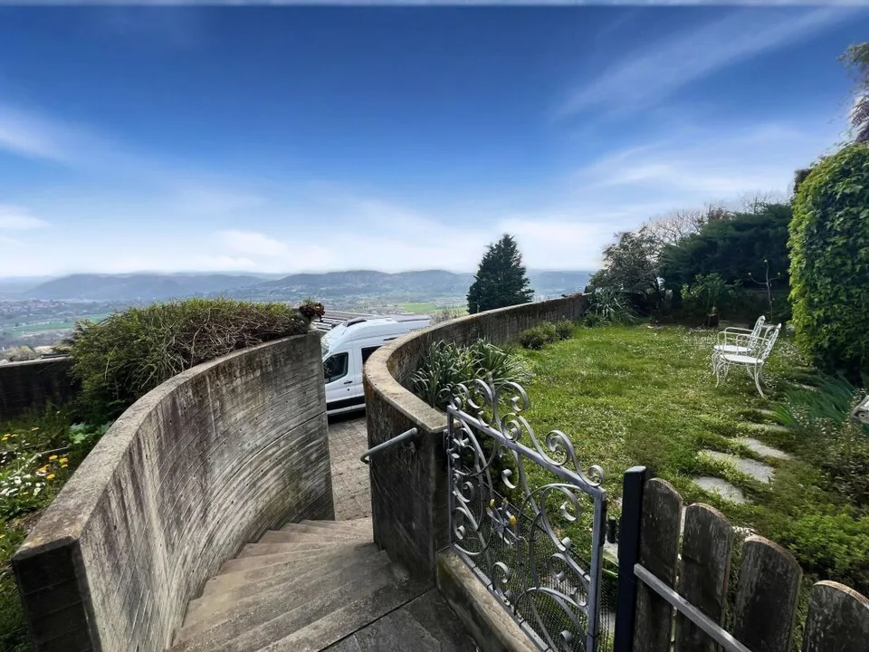 Splendida casa con vista panoramica e monolocale annesso