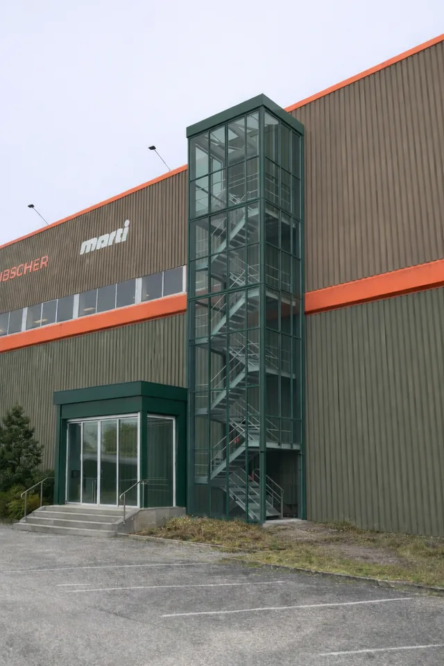 10'200 m² versatile storage/retail space in 2557 Studen/BE - Top prices