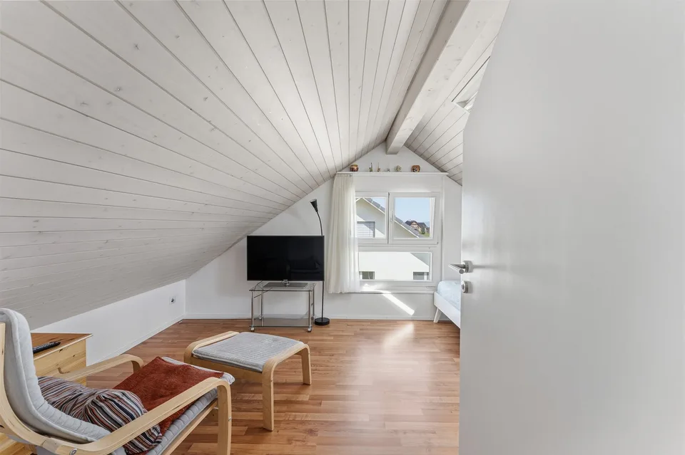 Helle 4.5-Zimmer-Maisonette-Wohnung mit grosszügigem Balkon