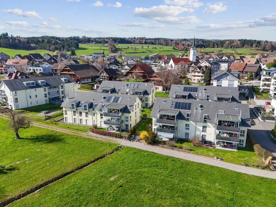 Helle 4.5-Zimmer-Maisonette-Wohnung mit grosszügigem Balkon
