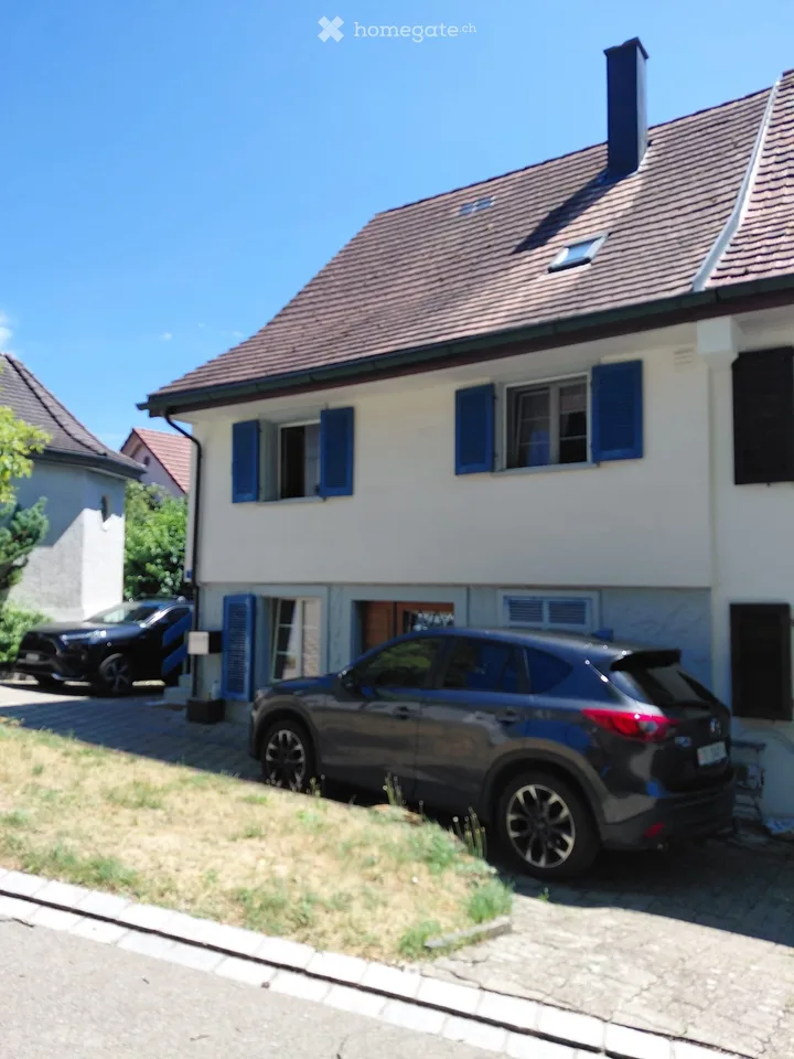 Charmante 4-Zimmer-Wohnung in Lanzenneunforn – Wohnen mit Charakter
