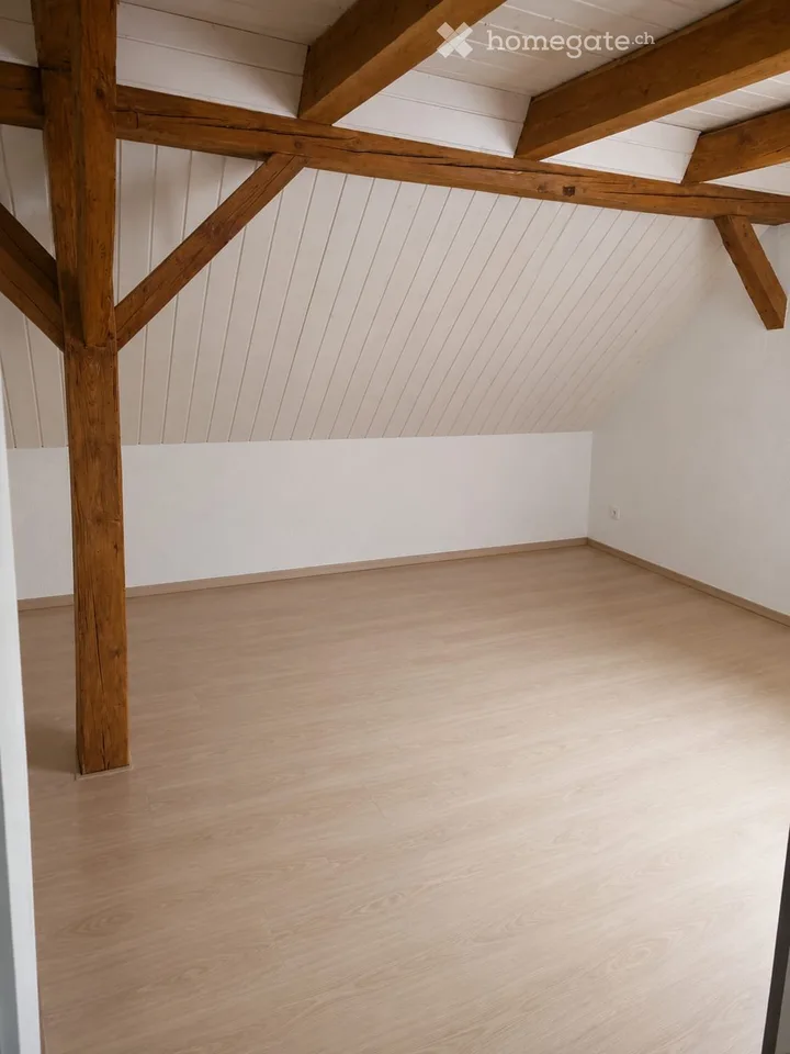 Charmante 4-Zimmer-Wohnung in Lanzenneunforn – Wohnen mit Charakter