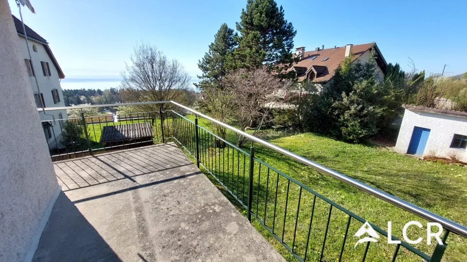 Schönes Apartment mit 4.5 Zimmern in Montézillon