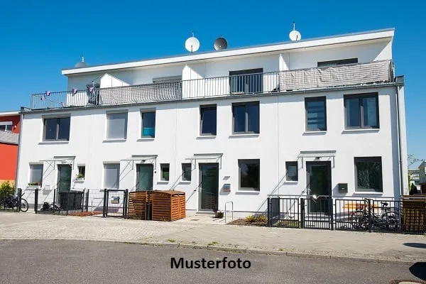 *Reihen-Einfamilienhaus*