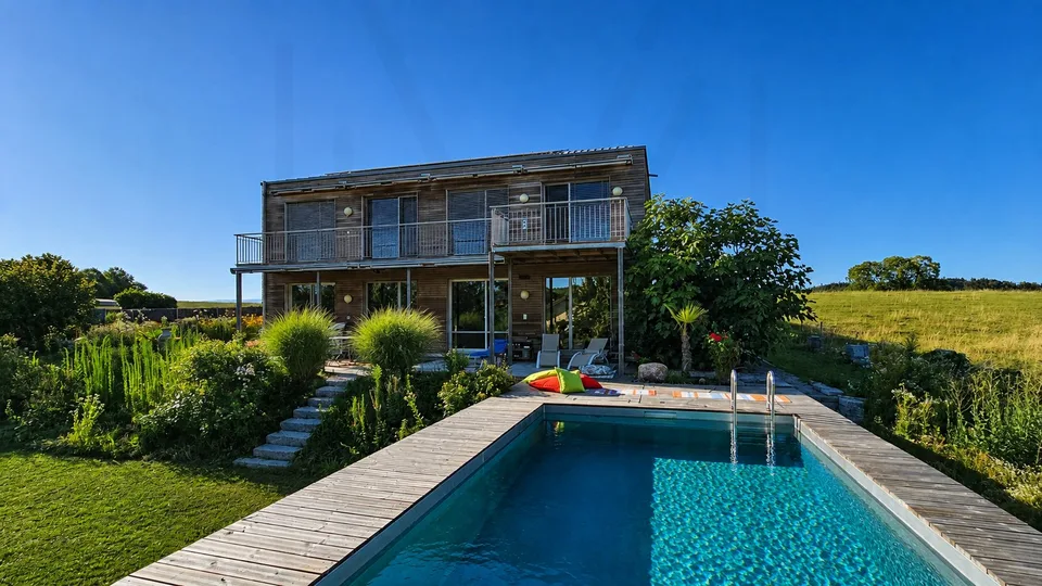 A rare address, designed for those seeking space, light, and serenity.