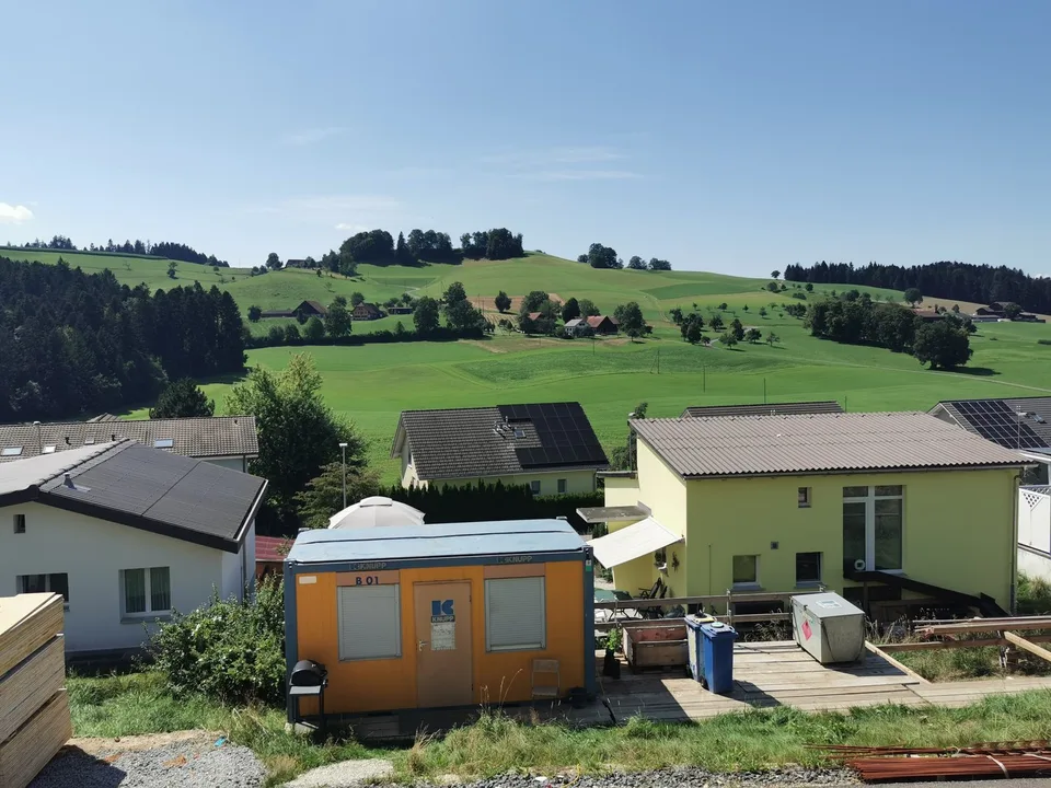 Investimento di capitale di prima scelta: appartamento di 3,5 locali al piano terra con rendita del 3,3% ! Partecipazione WIR possibile !