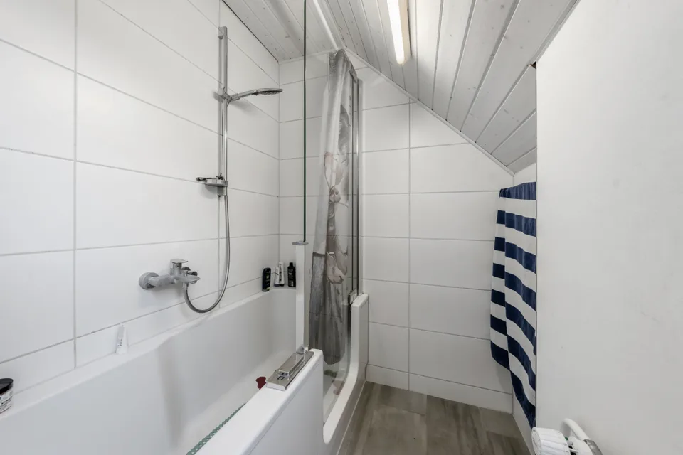 Belle maison avec appartement indépendant et terrain de 4'500 m2