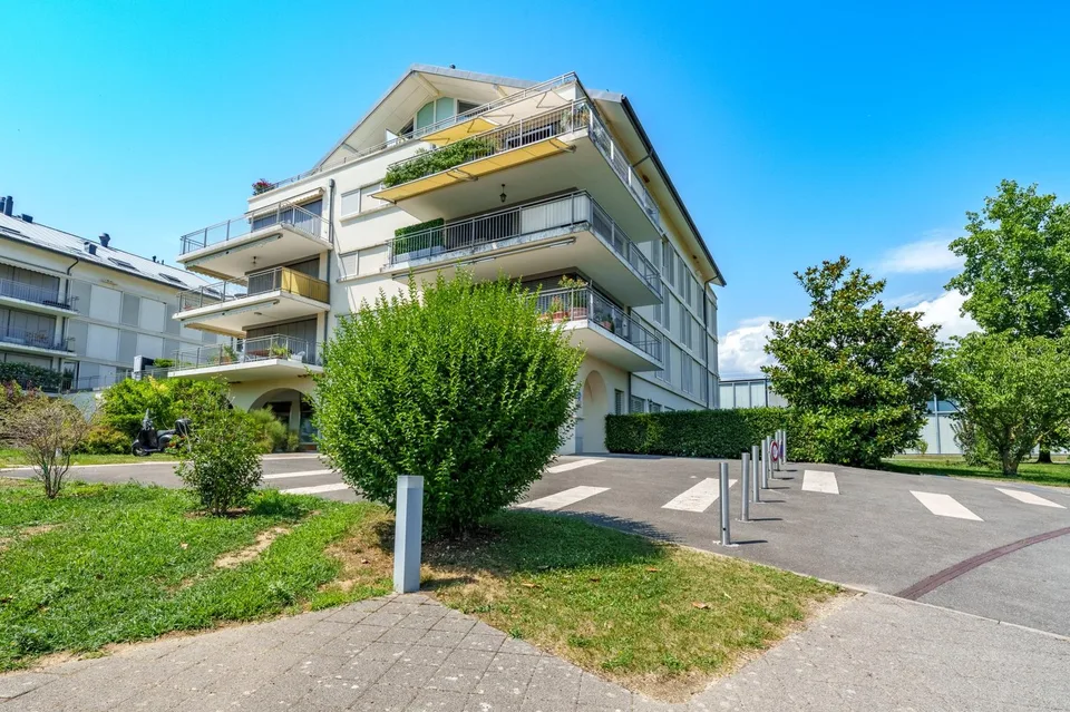 Appartement de 4.5 pièces avec vue lac à Coppet