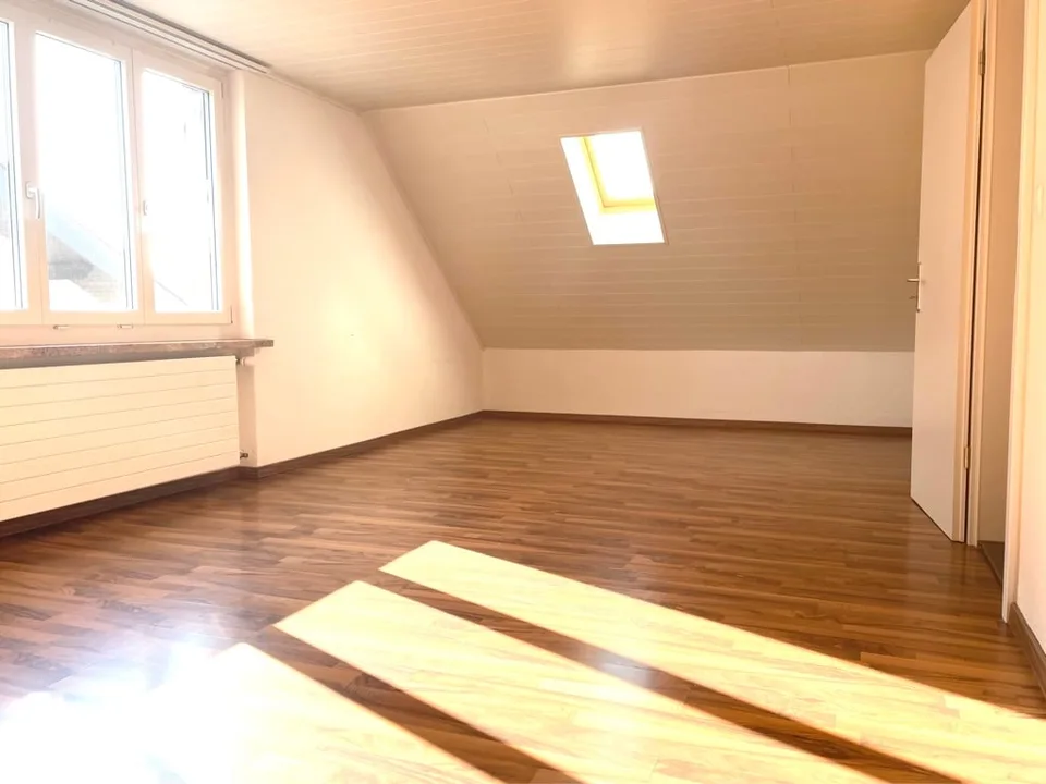 Herzige Dachzimmerwohnung