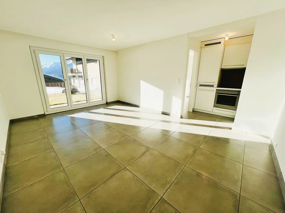 Magnifique 2.5 pièces rénové - Spacieux et lumineux - Belle vue - Lieu calme - Bien situé