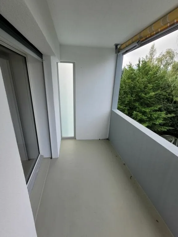Charmant appartement de 3 pièces avec balcon à Le Locle