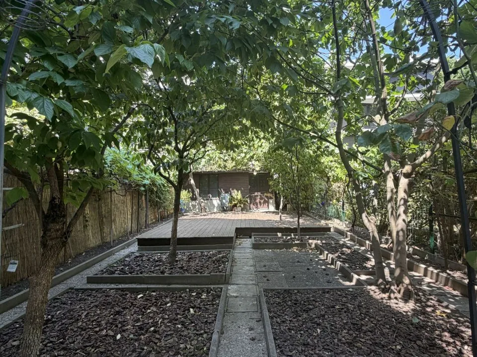 6-Zimmer-Stadthaus mit eigenem Garten