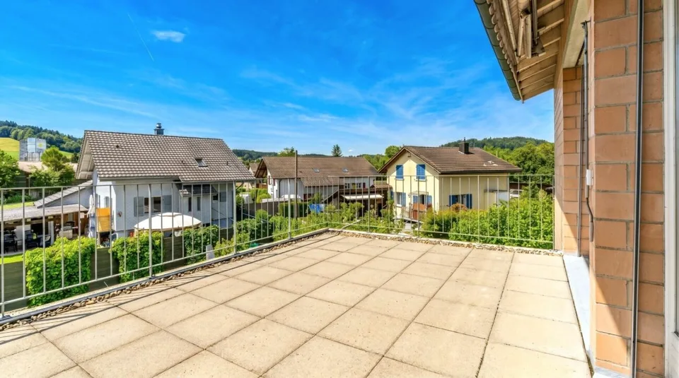 Maison unifamiliale avec beaucoup d'espace et jardin extensif
