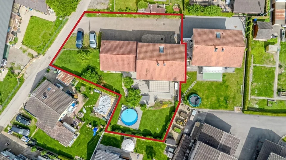 Einfamilienhaus mit viel Platz und weitläufigem Garten