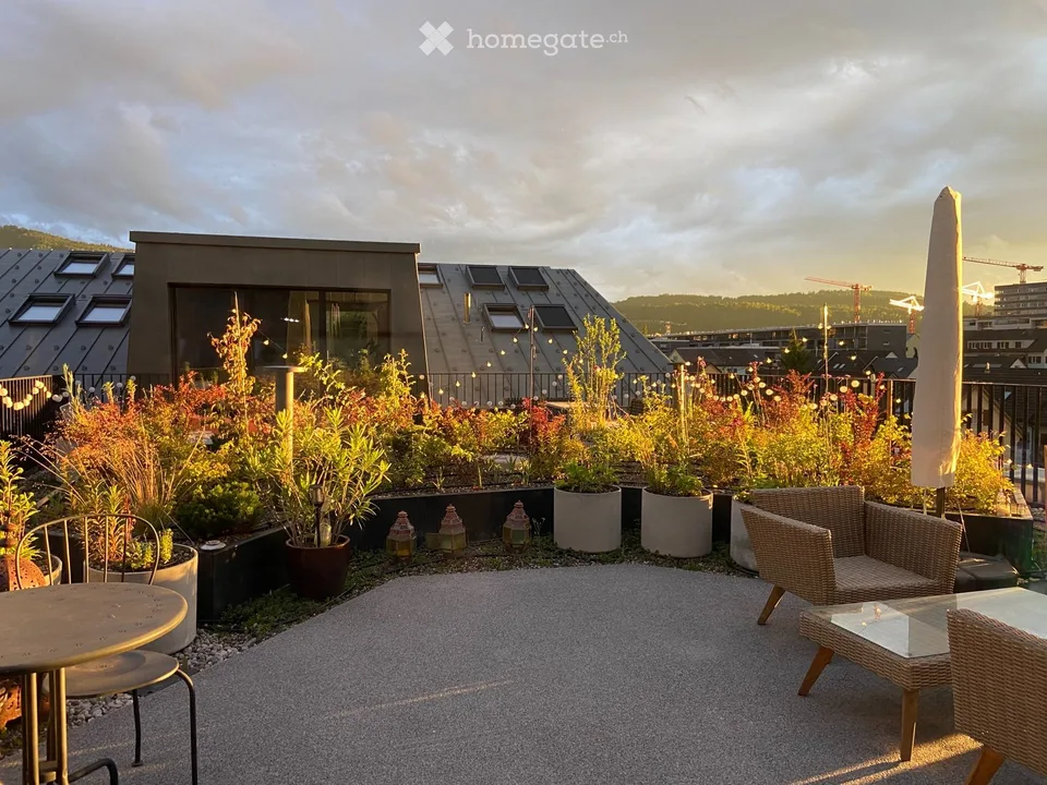 Befristet, möbliert: Moderne Maisonette mit Dachgarten – Foto 5 von 12