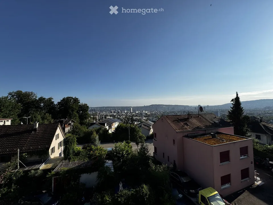 Incantevole appartamento di 2.5 locali con vista sulla città a Zürich-Albisrieden