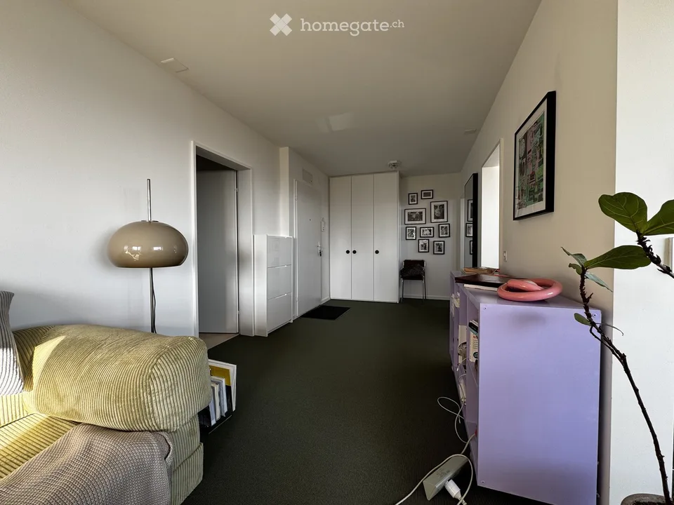 Incantevole appartamento di 2.5 locali con vista sulla città a Zürich-Albisrieden