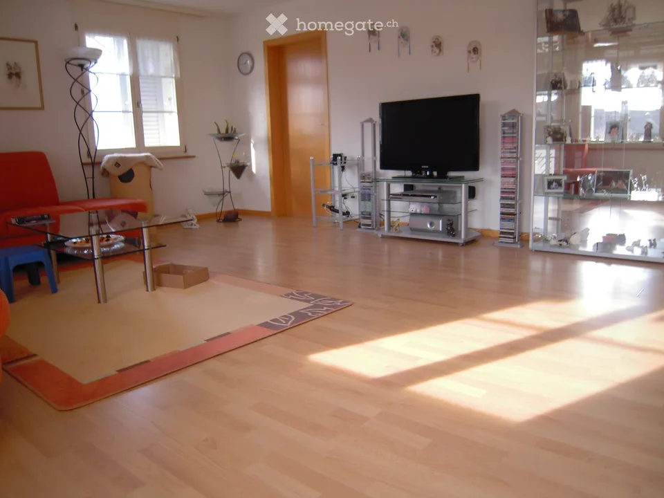 3-sided sunny 5.5 room attic apartment in Zuzwil SG