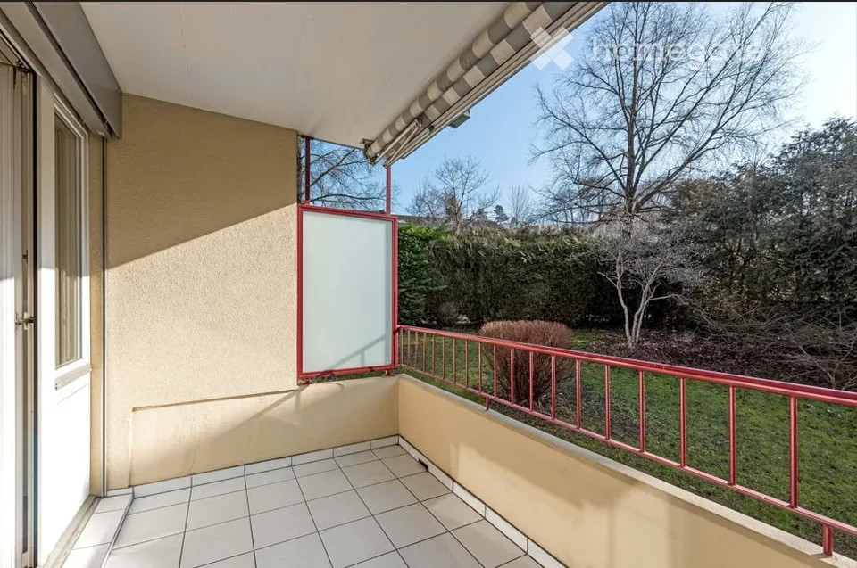 Appartement lumineux 4.5 pièces avec balcon à Therwil