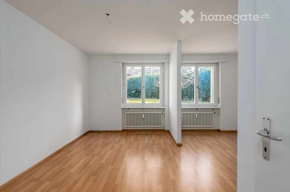 Appartement lumineux 4.5 pièces avec balcon à Therwil