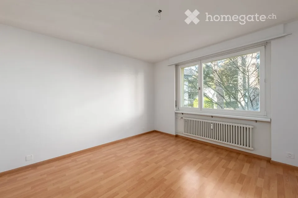 Appartement lumineux 4.5 pièces avec balcon à Therwil