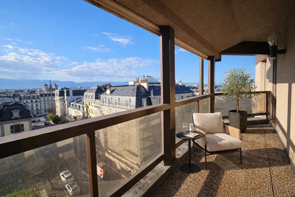 Exceptional apartment in Champel with panoramic views of Geneva