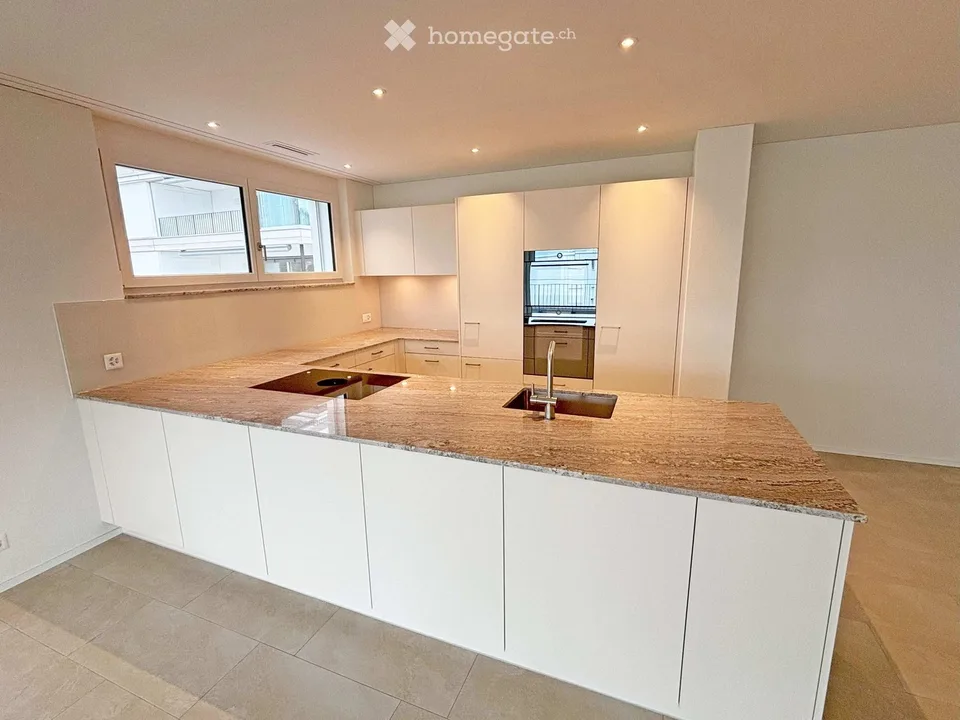 Appartement neuf de 4,5 pièces avec grand balcon d'angle à Adlikon près de Regensdorf