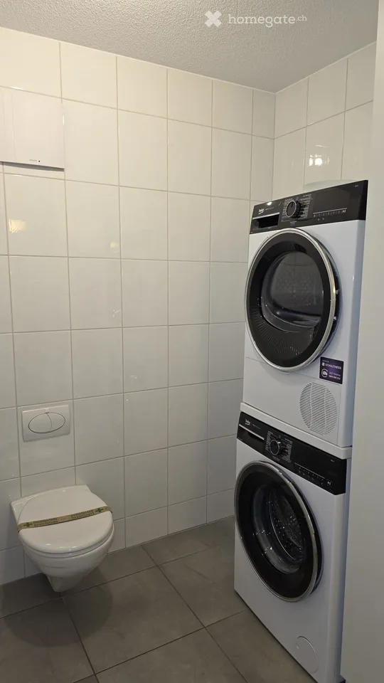 🏡 Appartement spacieux 4½ pièces à Halten – avec piscine, tennis, squash et fitness