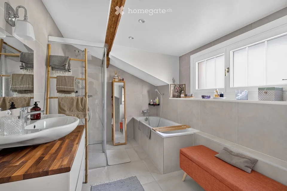 Charmantes 4.5-Zimmer-Dachwohnung in Lausanne – Avenue du Léman
