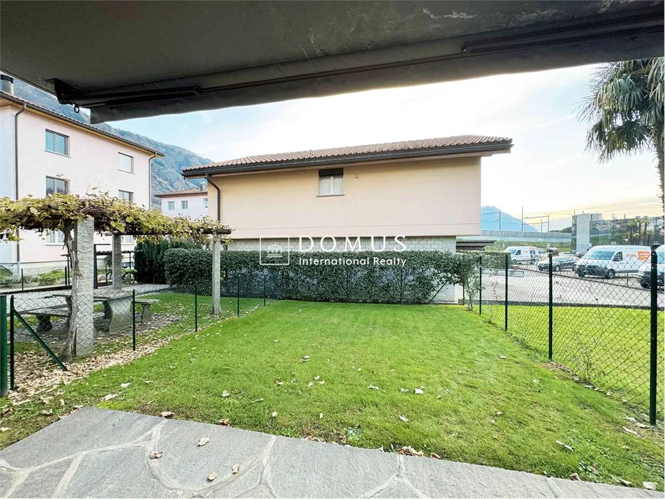 3.5 rooms with garden in small building